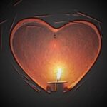 Любовный приворот по фотографии — стоит ли «игра свеч»?